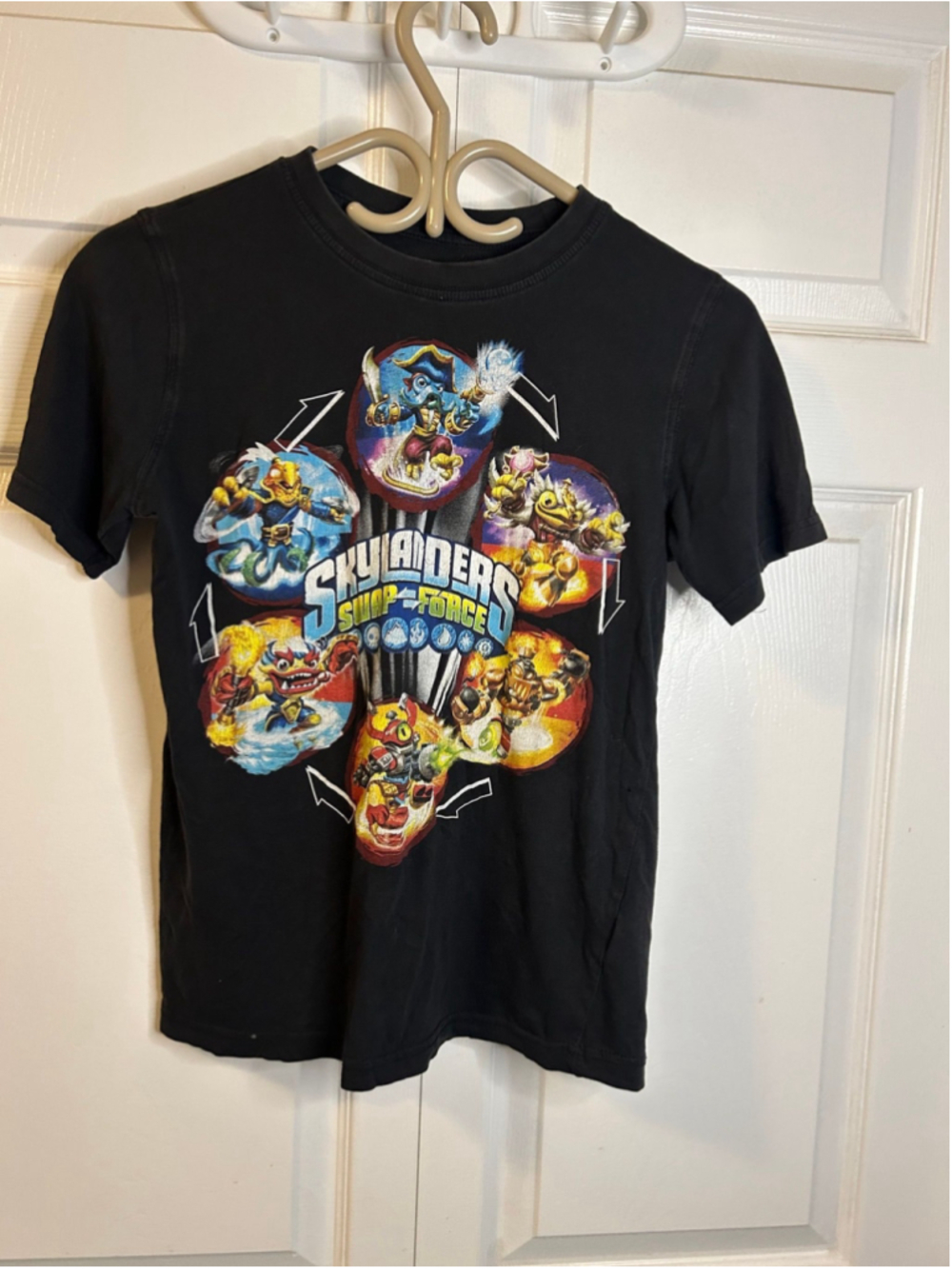 Skylander Graphic T size youth large